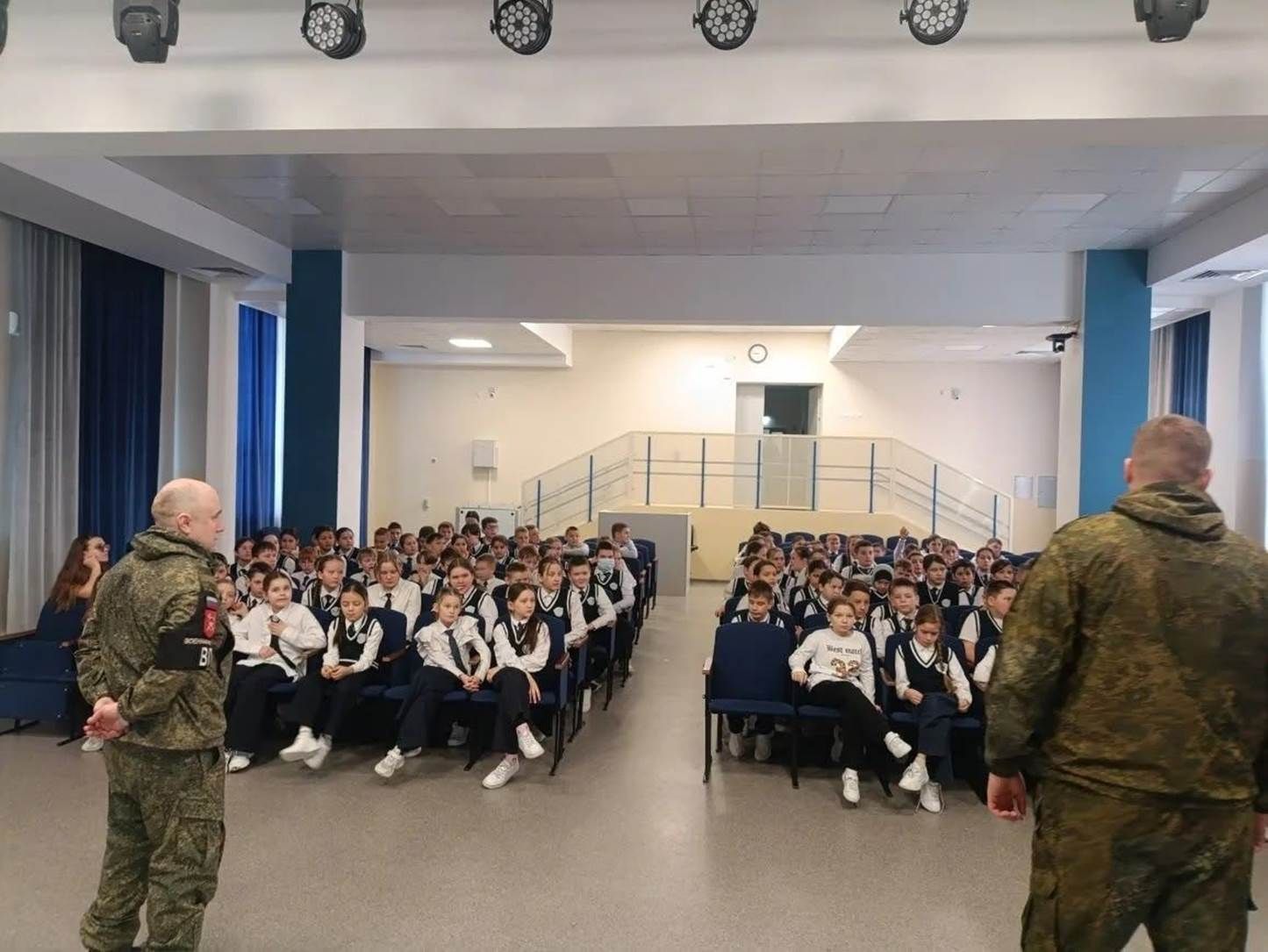 Лаеш районы укучылары хәрби полицейскийлар белән таныштылар