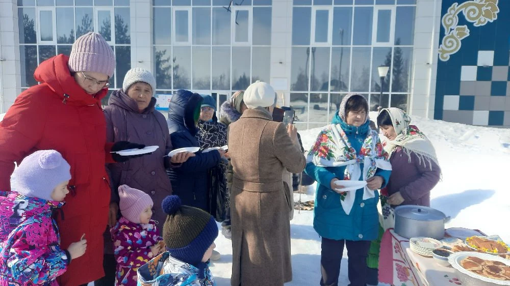 Науруз в Атабаево: каша, чай и игры
