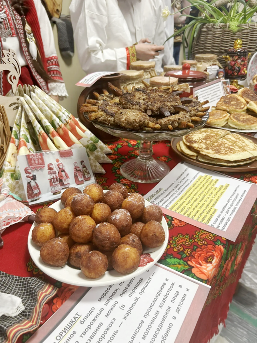 Столбище мәктәбендә халыклар бәйрәме узды