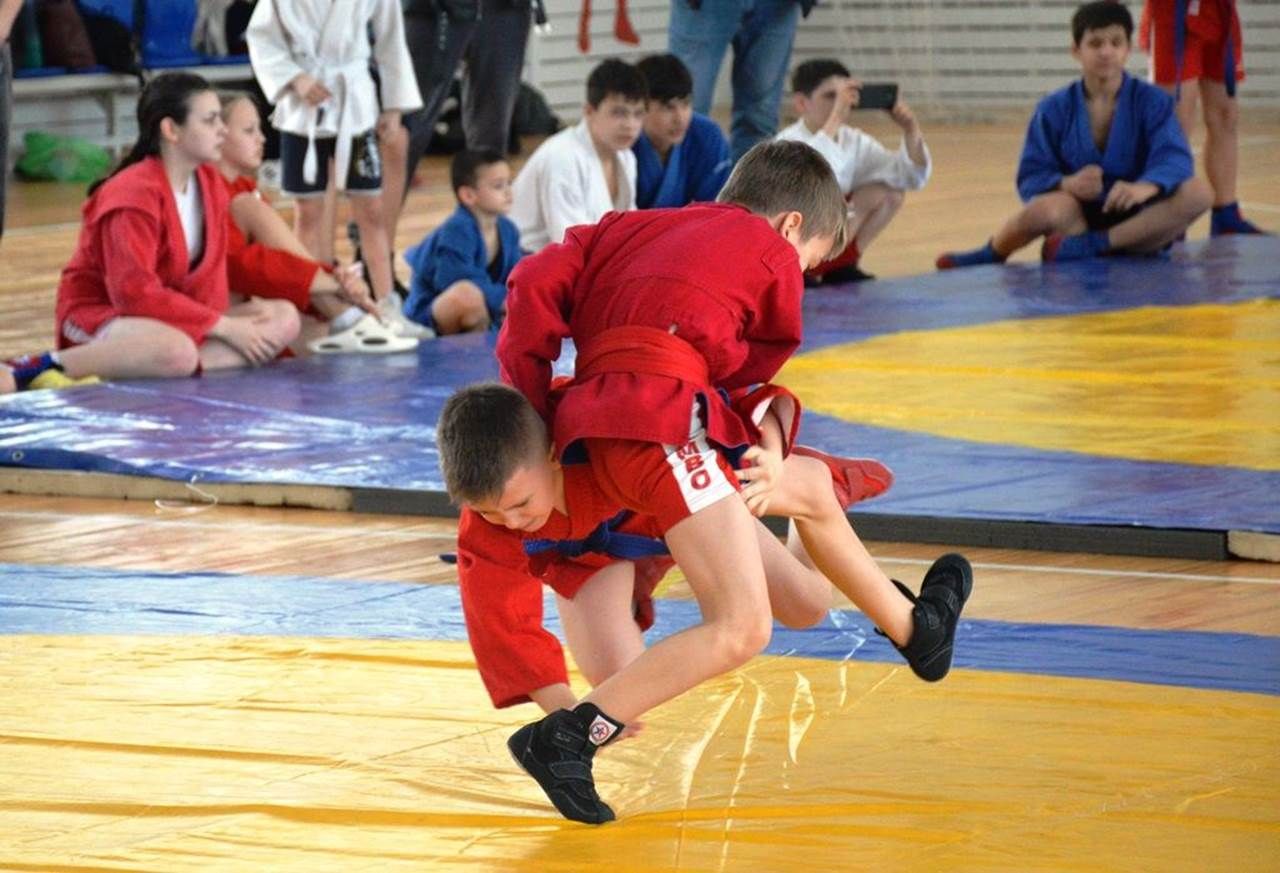 МХО геройлары истәлегенә самбо ярышлары