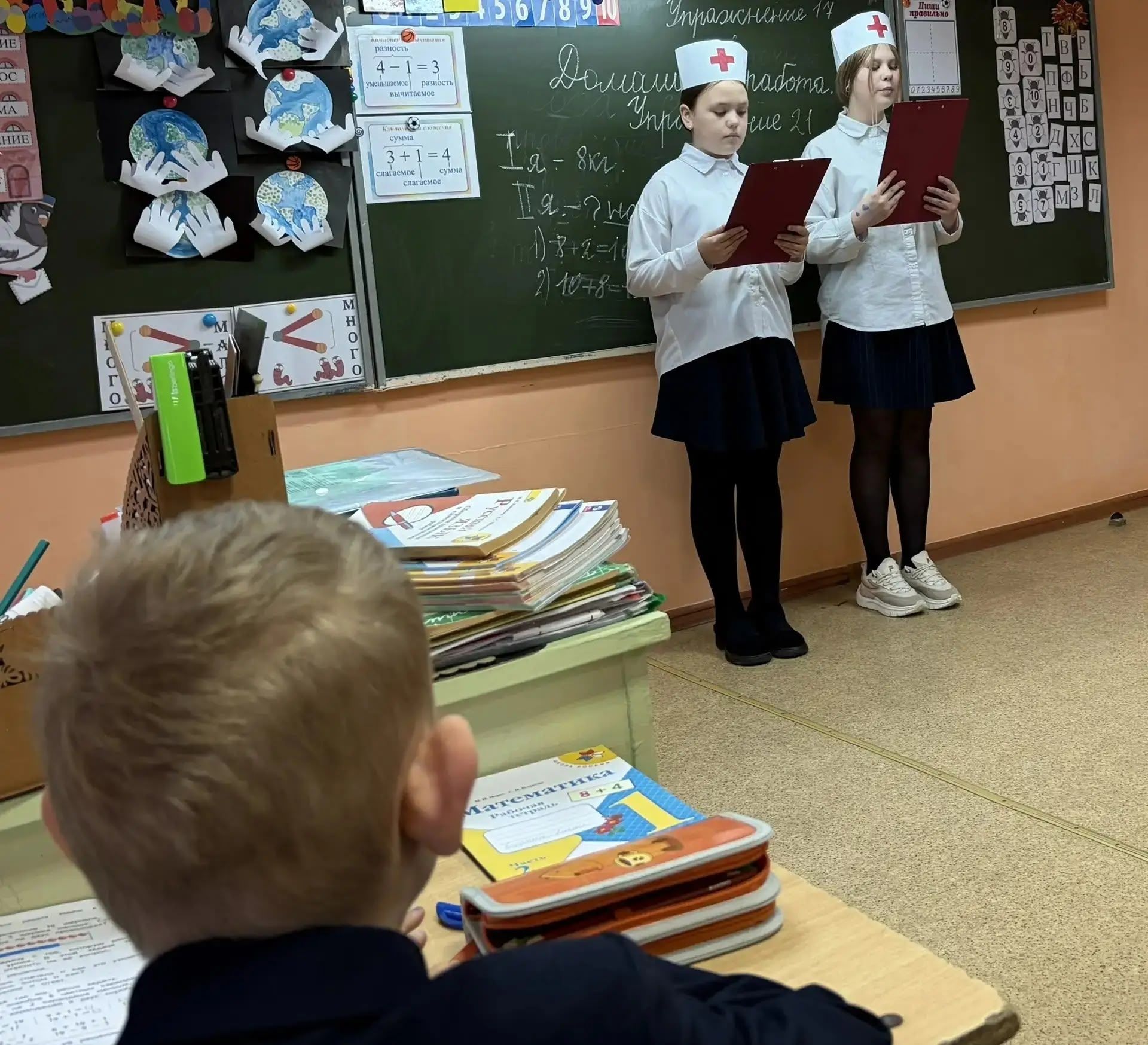 В начальной школе пос. с/за им 25 Октября прошёл урок «Азбука первой помощи»