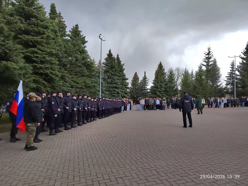 Подготовка в парке Победы к параду в честь Дня Победы в Лаишево