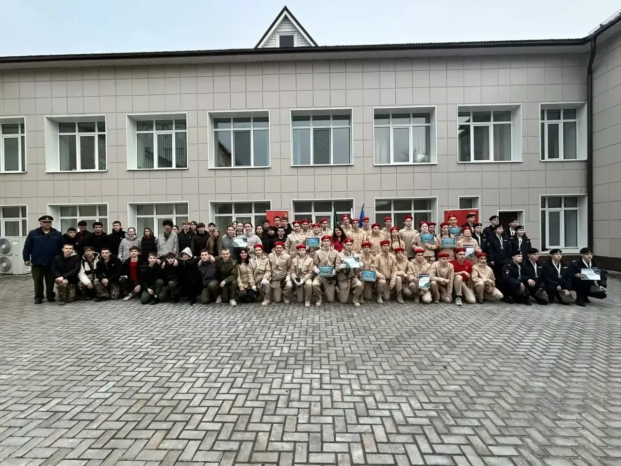 Муниципальный этап военно-спортивной игры «Зарница» состоялся в Лаишевском техникуме