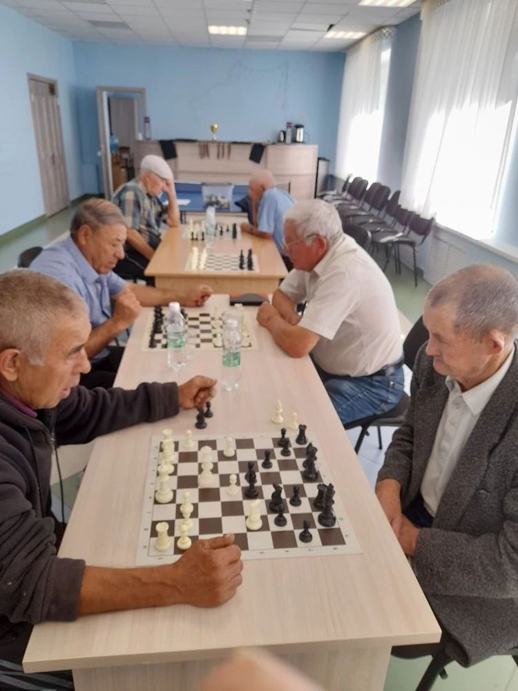 Вакыт сакчысы һәм күңелләр остасы: Рөстәм Хәсәновның тормыш юлы