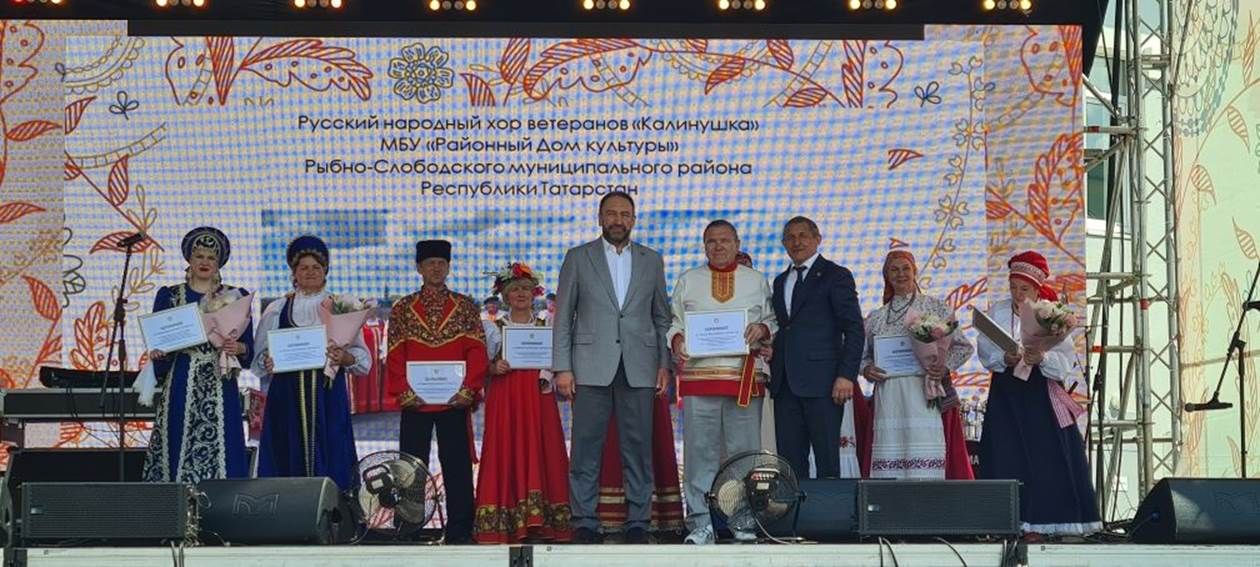 Лаеш районындагы «Каравон» бәйрәмендә республика бүләкләрен тапшырдылар