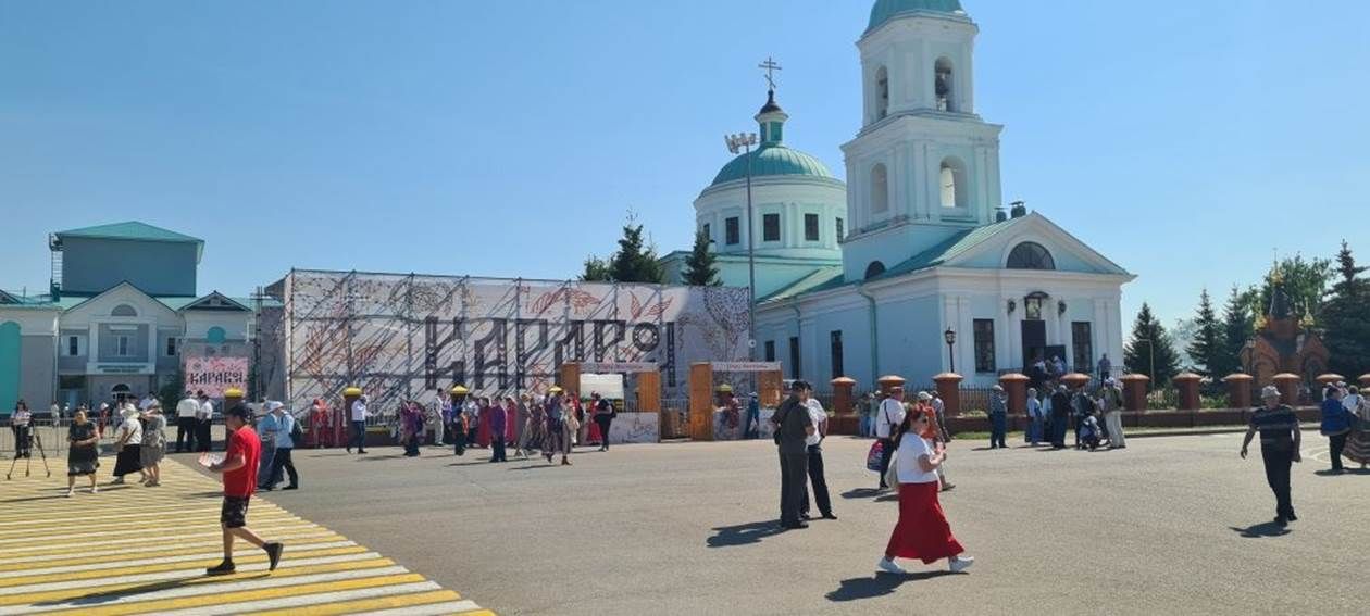 2026 елгы Каравон Лаеш районы кунакларын каршы ала