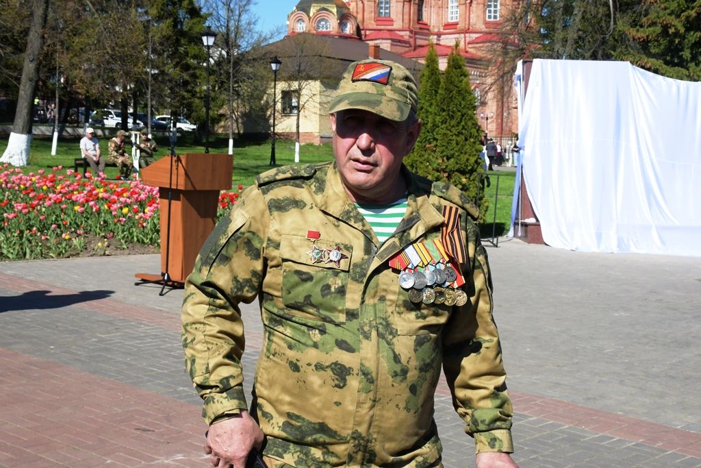 В Лаишево торжественно открыли памятник героям СВО