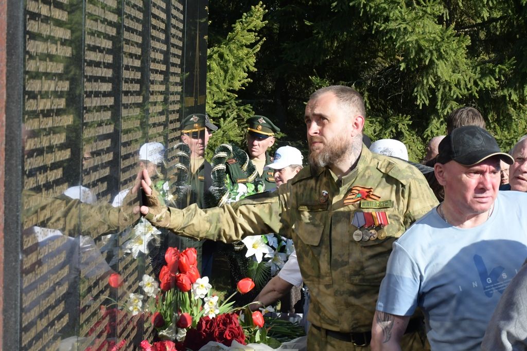 Минутой тишины почтили память героев-земляков