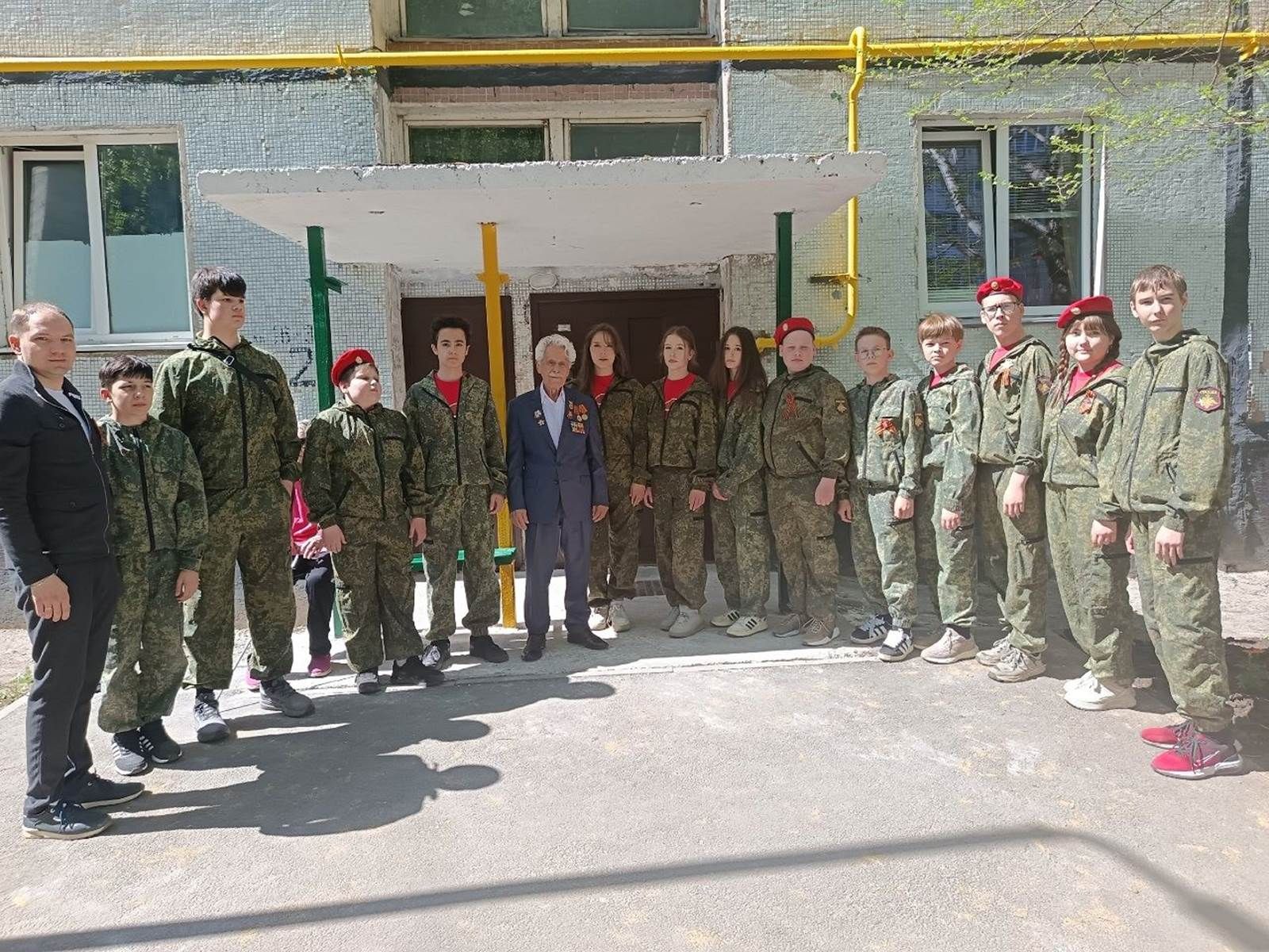 Лаеш районы юнармиячеләре «Яшь танкист йортында» узган «Ачык ишекләр көнендә» катнаштылар.