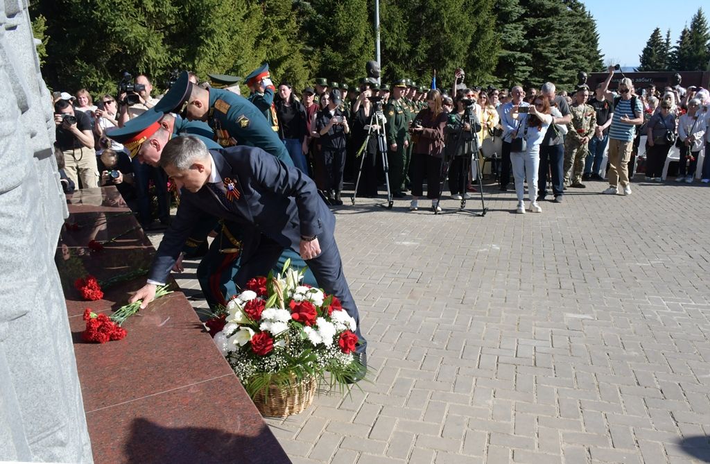 Минутой тишины почтили память героев-земляков