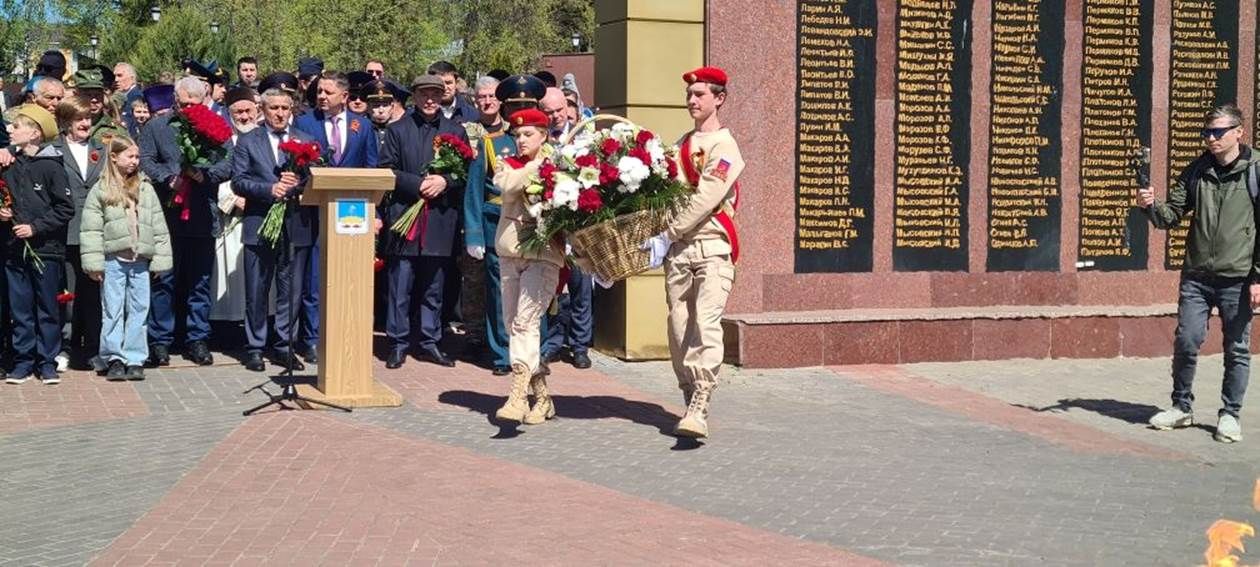 Лаешлылар Бөек Ватан сугышында һәлак булганнарны хөрмәтләп искә алдылар.