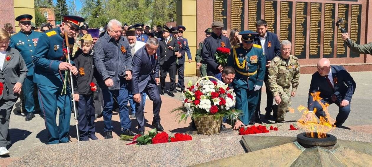 Лаешлылар Бөек Ватан сугышында һәлак булганнарны хөрмәтләп искә алдылар.