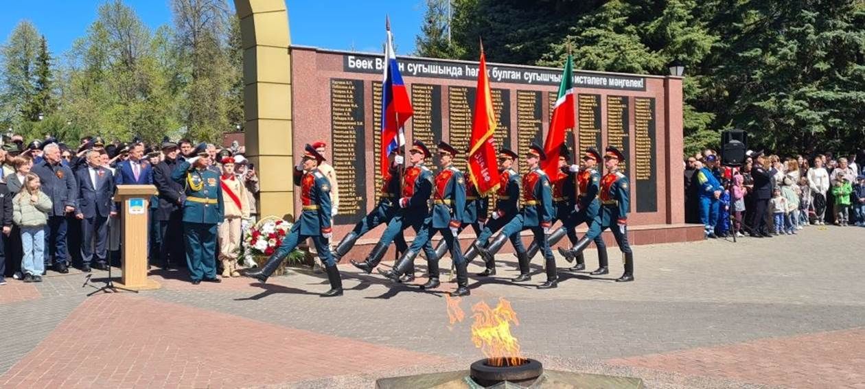 Лаешлылар Бөек Ватан сугышында һәлак булганнарны хөрмәтләп искә алдылар.