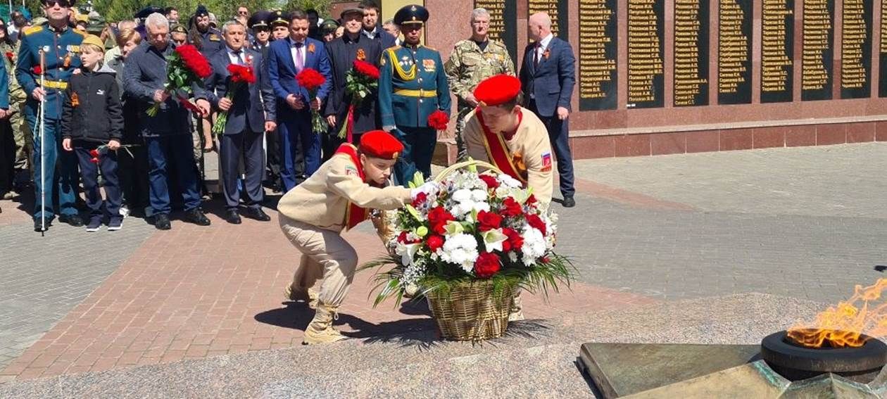 Лаешлылар Бөек Ватан сугышында һәлак булганнарны хөрмәтләп искә алдылар.