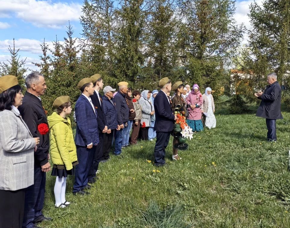Татар Янтыгында Җиңү митингы: Геройлар исеме — йөрәкләрдә!