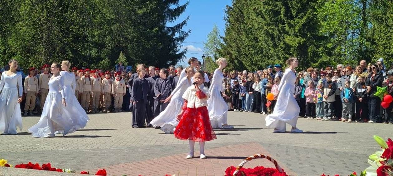 Лаешлылар Бөек Ватан сугышында һәлак булганнарны хөрмәтләп искә алдылар.