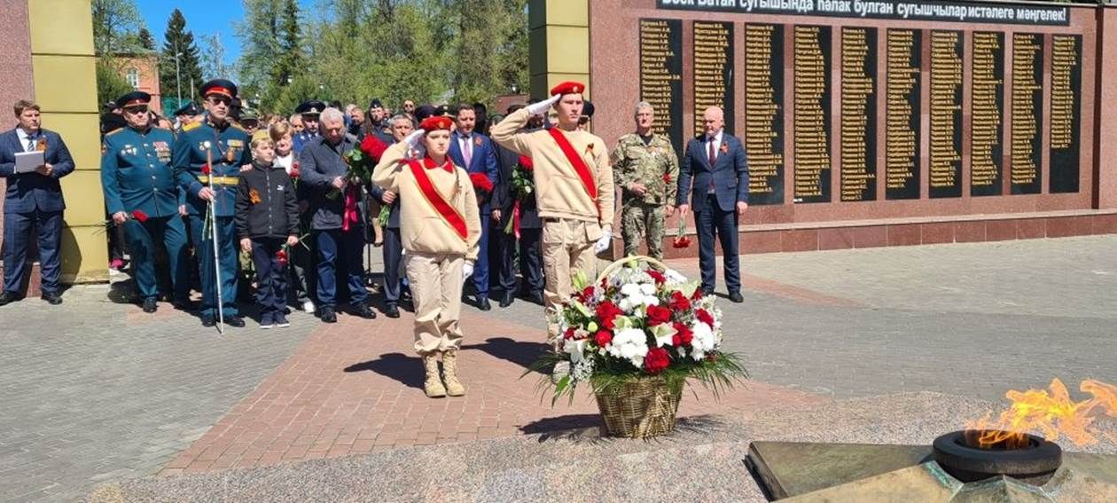 Лаешлылар Бөек Ватан сугышында һәлак булганнарны хөрмәтләп искә алдылар.