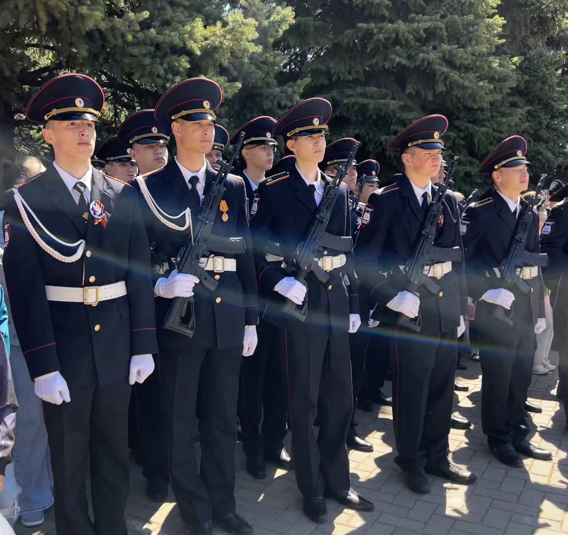 Фоторепортаж: 9 Мая — День Победы в Лаишево