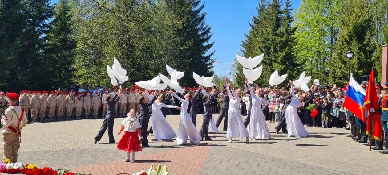 Лаешлылар Бөек Ватан сугышында һәлак булганнарны хөрмәтләп искә алдылар.