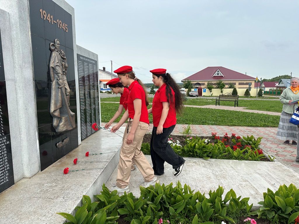 День памяти и скорби: в селе Пелево почтили подвиг предков