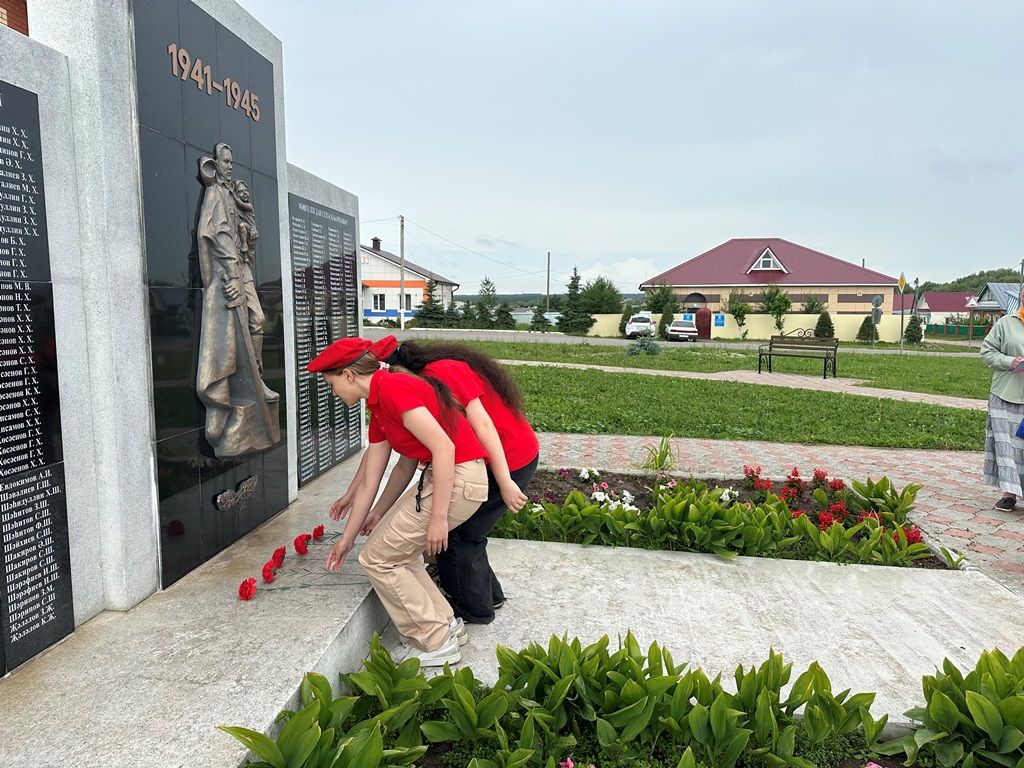 День памяти и скорби: в селе Пелево почтили подвиг предков