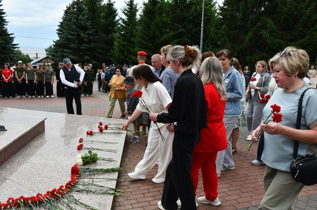 В Лаишевском районе почтили память погибших в Великой Отечественной войне