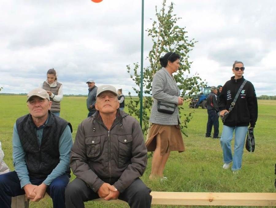 Авыл көне: Сиңгел авылында чын күңелдән биеделәр һәм күңел ачтылар