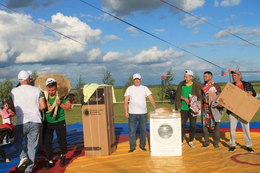 Авыл көне: Сиңгел авылында чын күңелдән биеделәр һәм күңел ачтылар