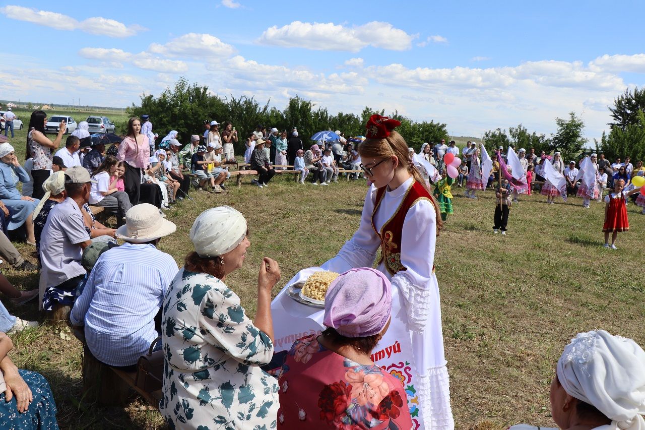 В селе Пелево Лаишевского района весело отгуляли Сабантуй