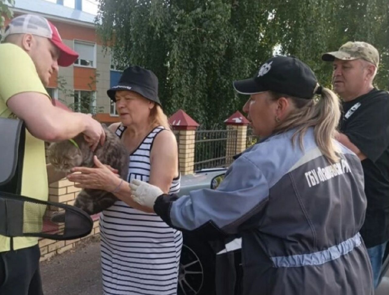 В Лаишевском районе продолжают вакцинировать и чипировать домашних животных
