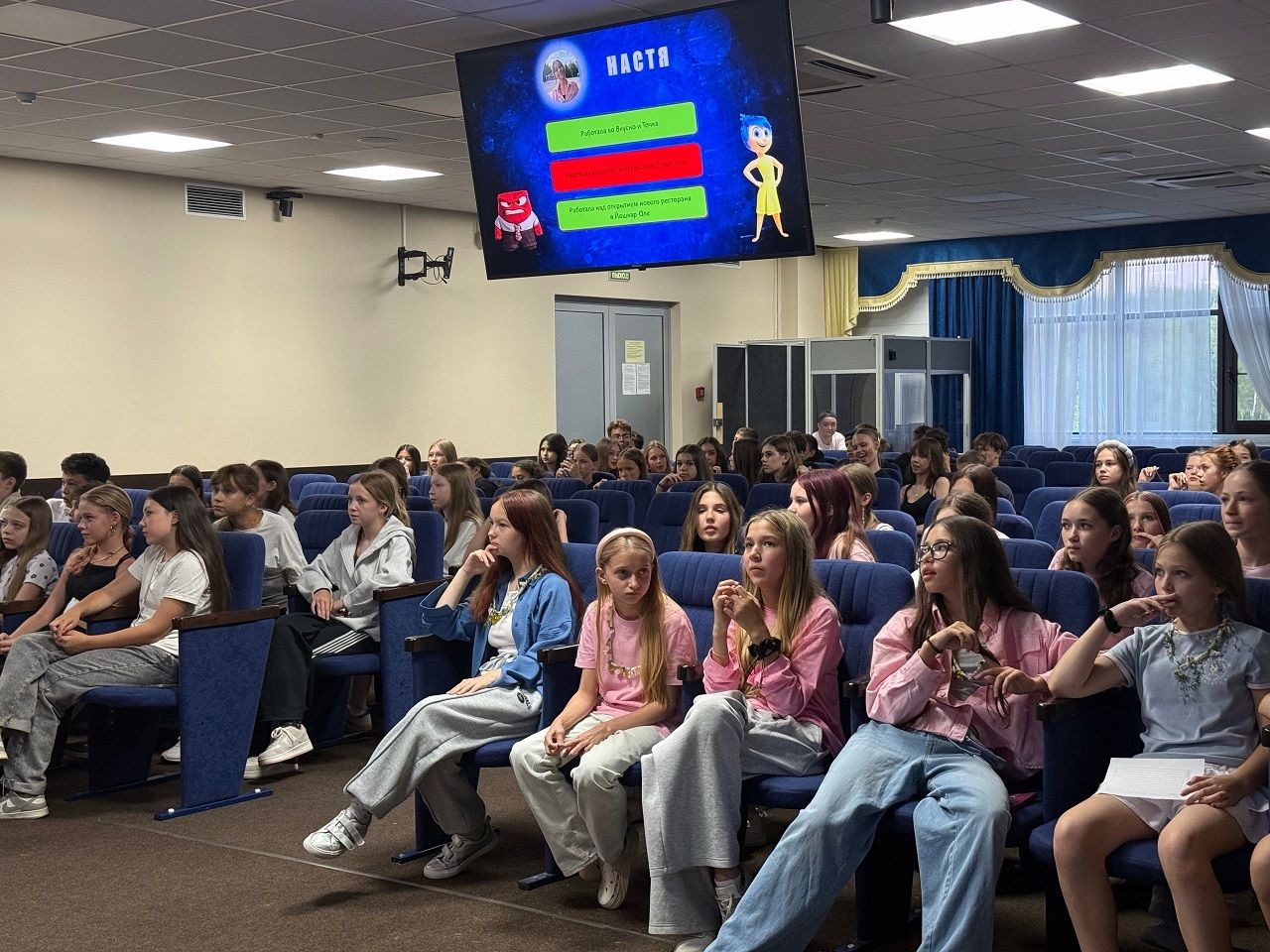Сто подростков учились и продвигать контент в Лаишевском районе