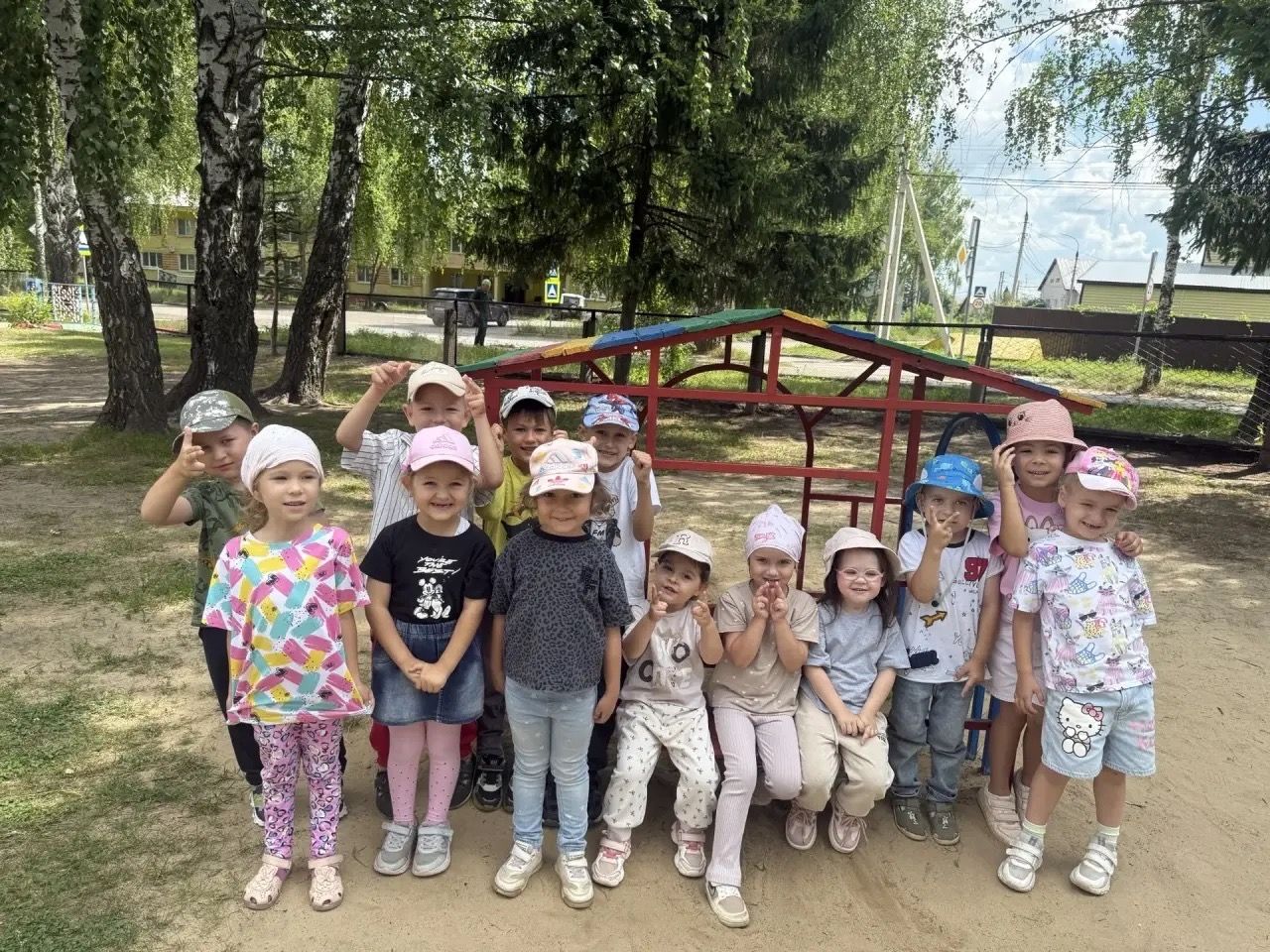 Дети Лаишевского района погрузились в «Яркую палитра детства»