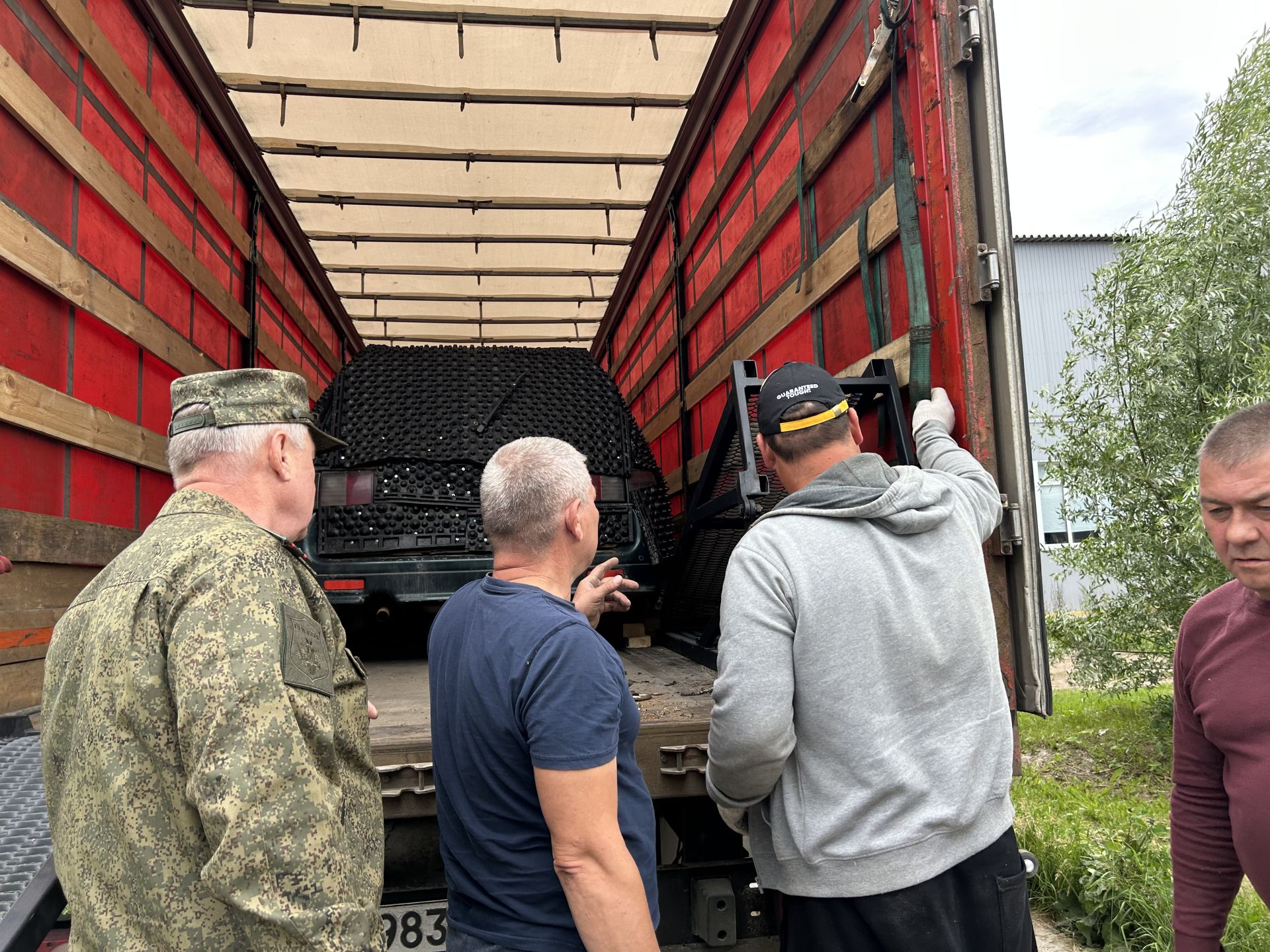 Из Лаишевского района отправлен 37-й гуманитарный груз в зону специальной военной операции.