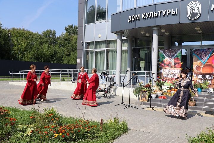 В селе Столбище Лаишевского района отметили Яблочный спас