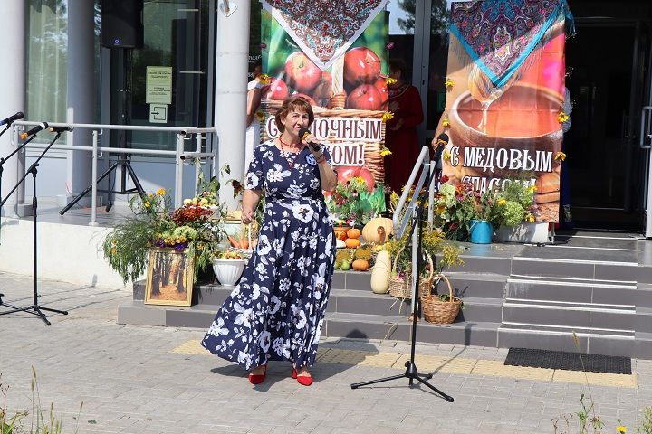 В селе Столбище Лаишевского района отметили Яблочный спас