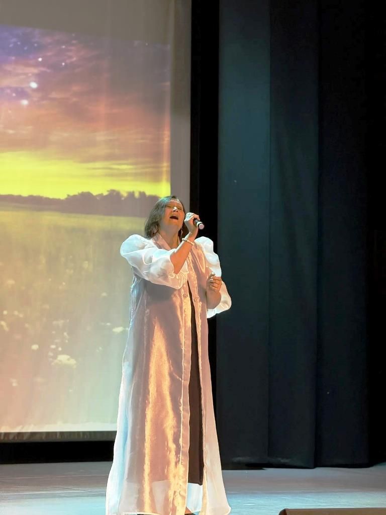 Посвятили концерт Родине