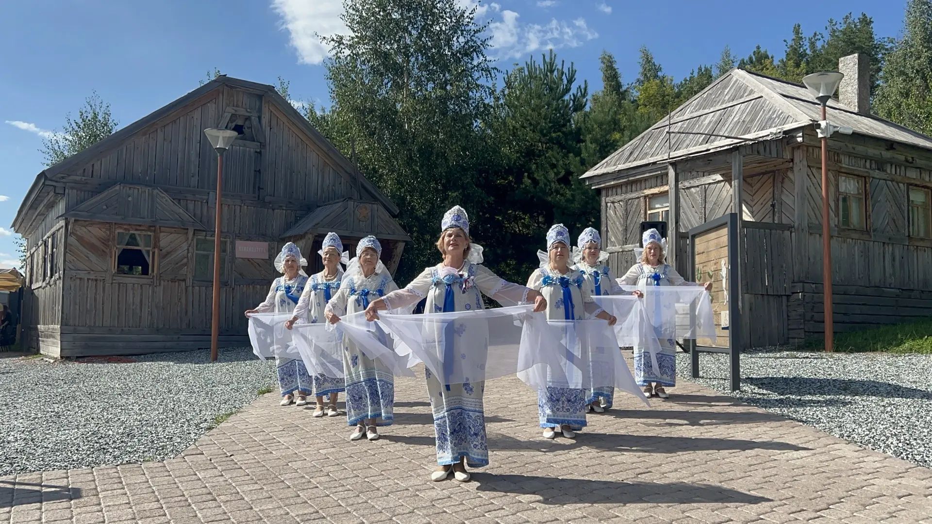 Кама буенда дуслык һәм бердәмлек бәйрәме: иҗат чикләрне белми.