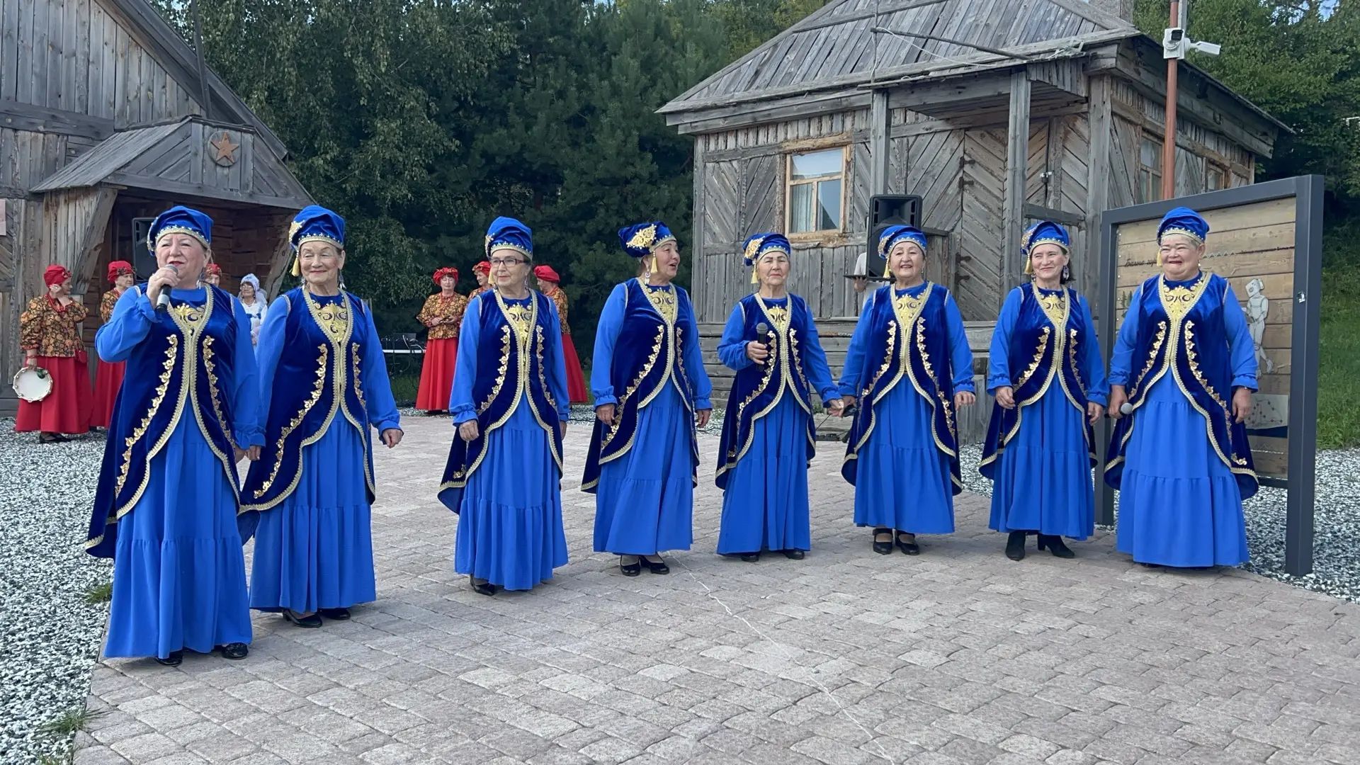 Кама буенда дуслык һәм бердәмлек бәйрәме: иҗат чикләрне белми.