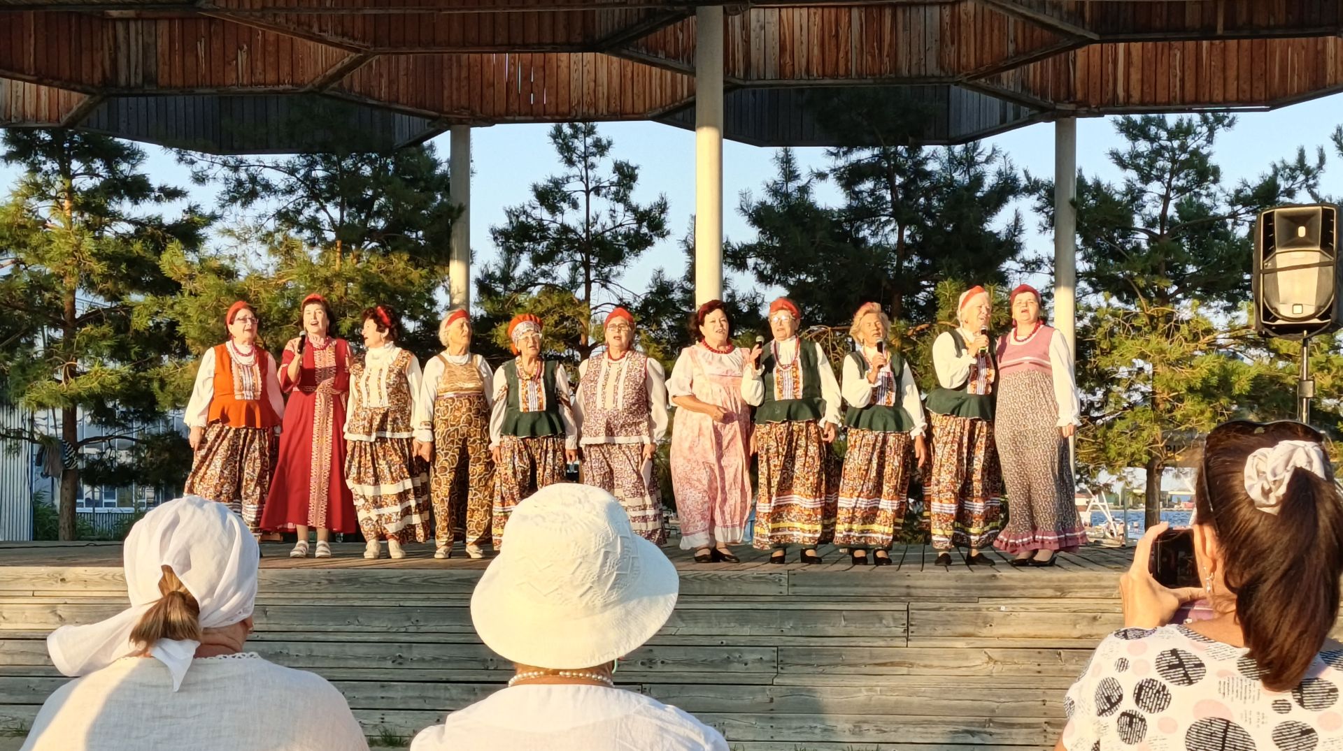Кама буенда дуслык һәм бердәмлек бәйрәме: иҗат чикләрне белми.