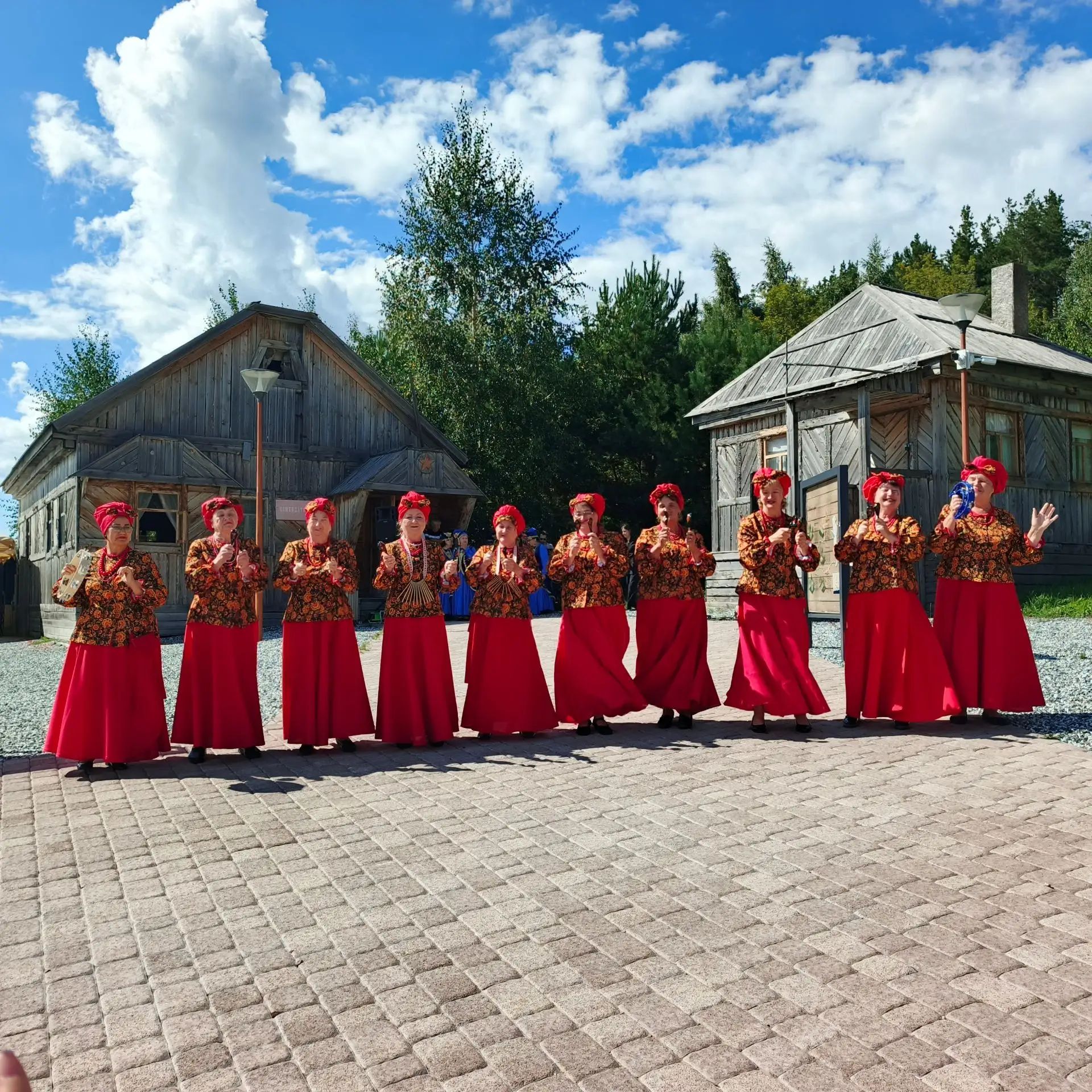 Кама буенда дуслык һәм бердәмлек бәйрәме: иҗат чикләрне белми.