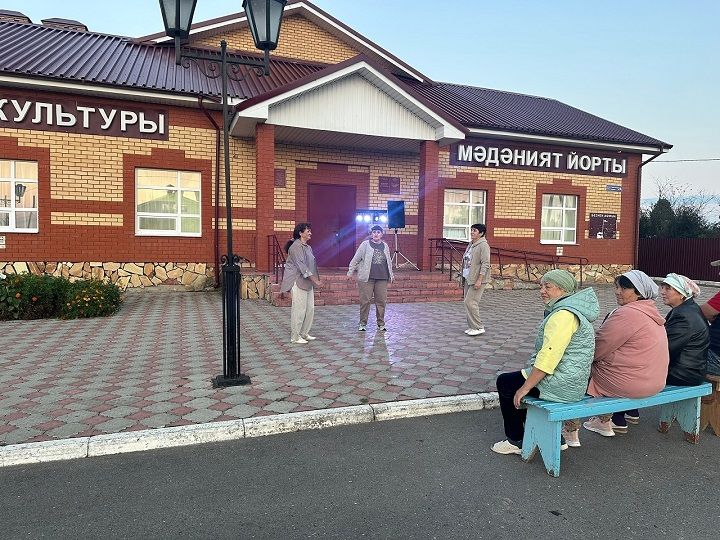Жители села Пелево Лаишевского района танцевали до упада