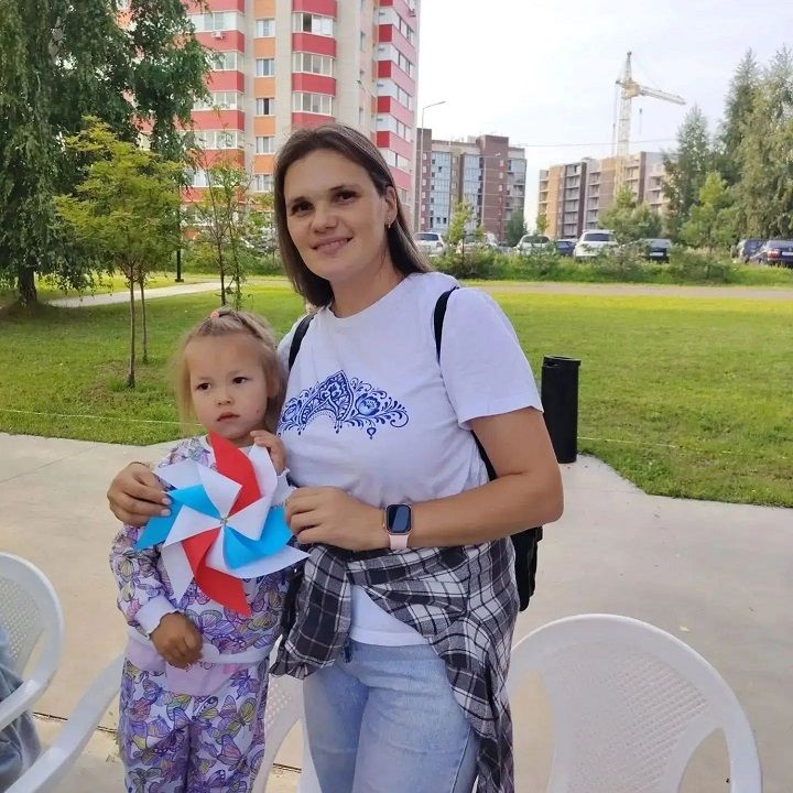 Лаишевские ребята гордятся флагом России
