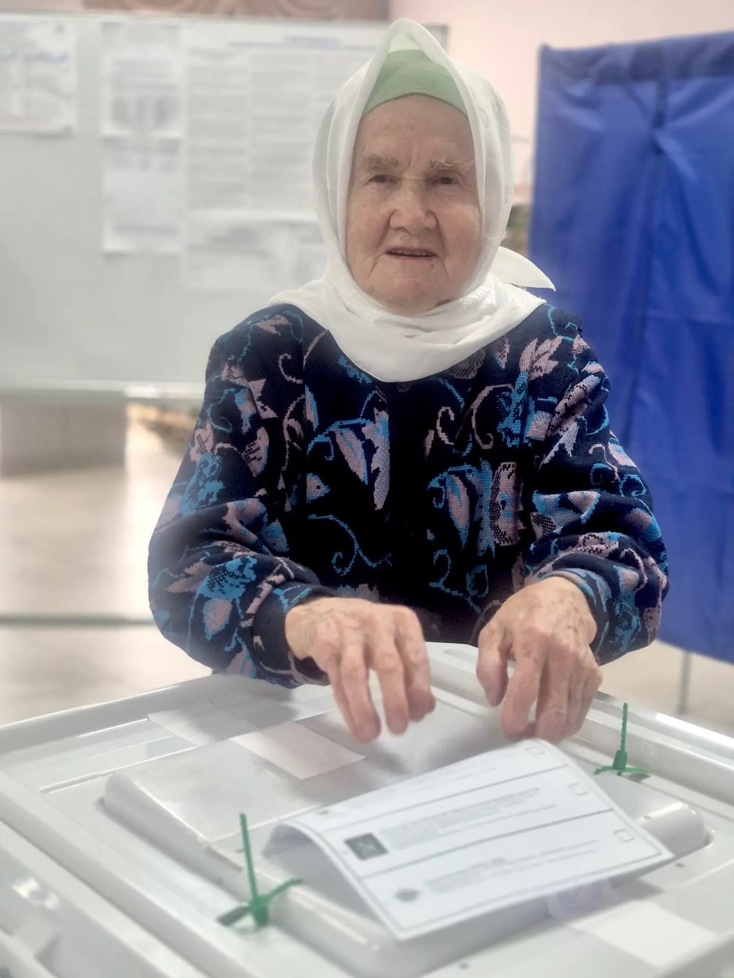 Ветеран труда Финира Сагитжанова проголосовала в селе Столбище