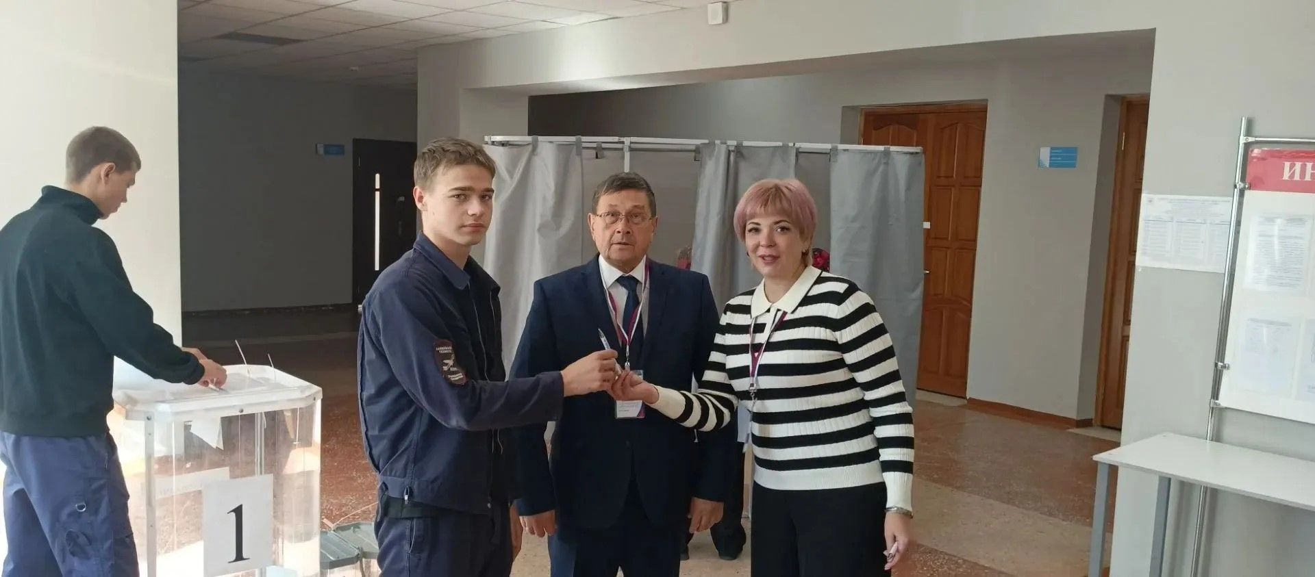 Студенты Лаишевского техникума принимают участие в голосовании