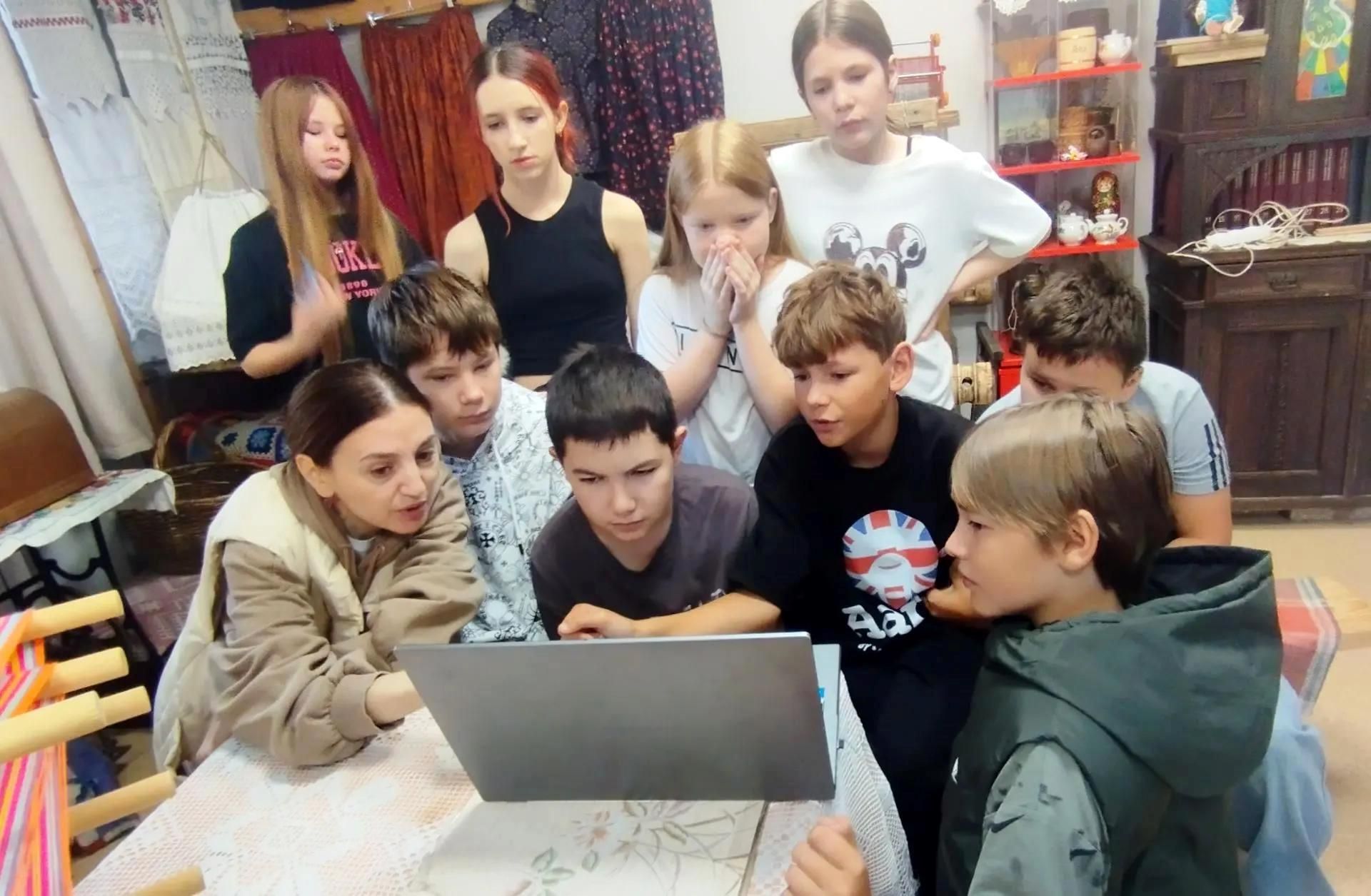 Кабинет родного края открылся в Орловском СДК