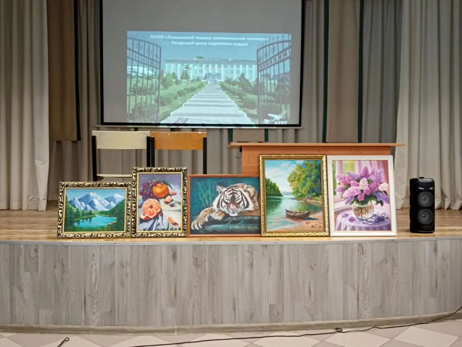 Встреча с преподавателями и выпускниками в Лаишевской школе
