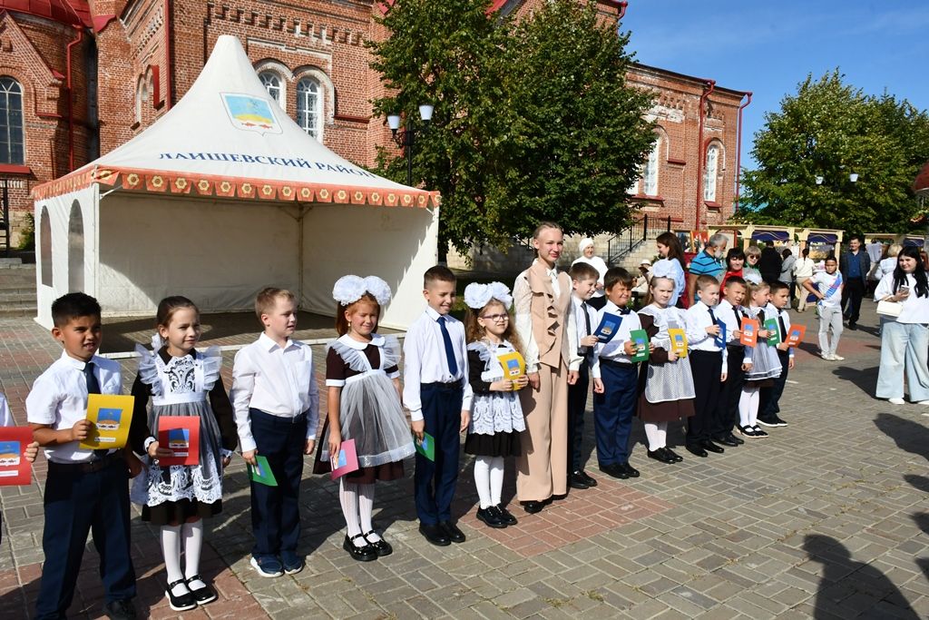 Лаишевцы празднуют 469 лет со дня образования родного города