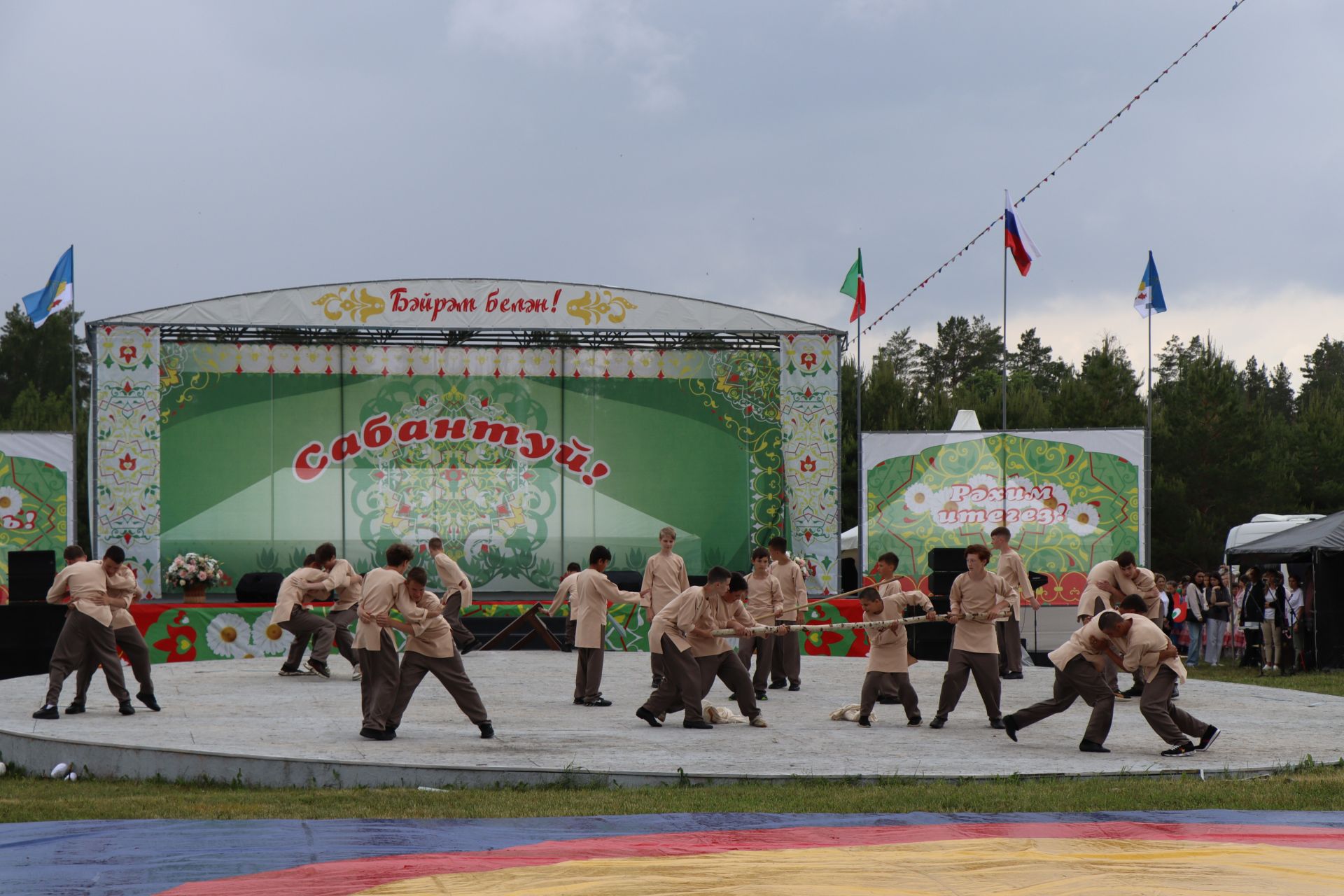 Здесь вы найдете все фотографии праздника Сабантуй-2024 в Лаишево