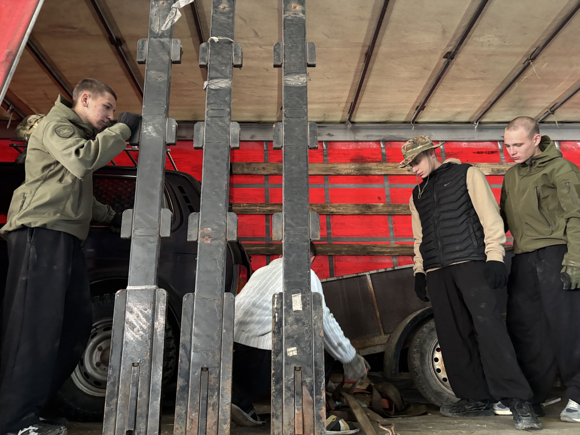 Сороковая отправка гуманитарки: как полковник запаса из Лаишево превратил личную инициативу в народное движение