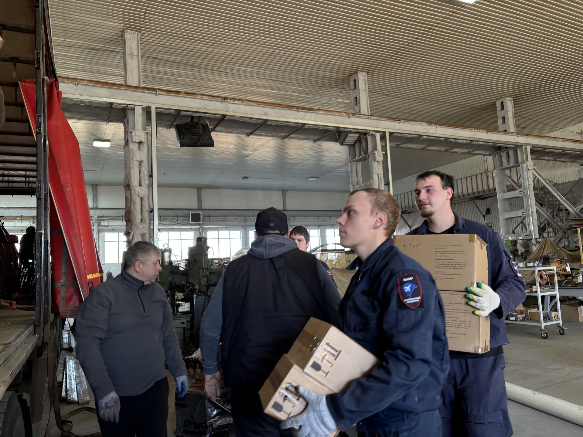 Сороковая отправка гуманитарки: как полковник запаса из Лаишево превратил личную инициативу в народное движение